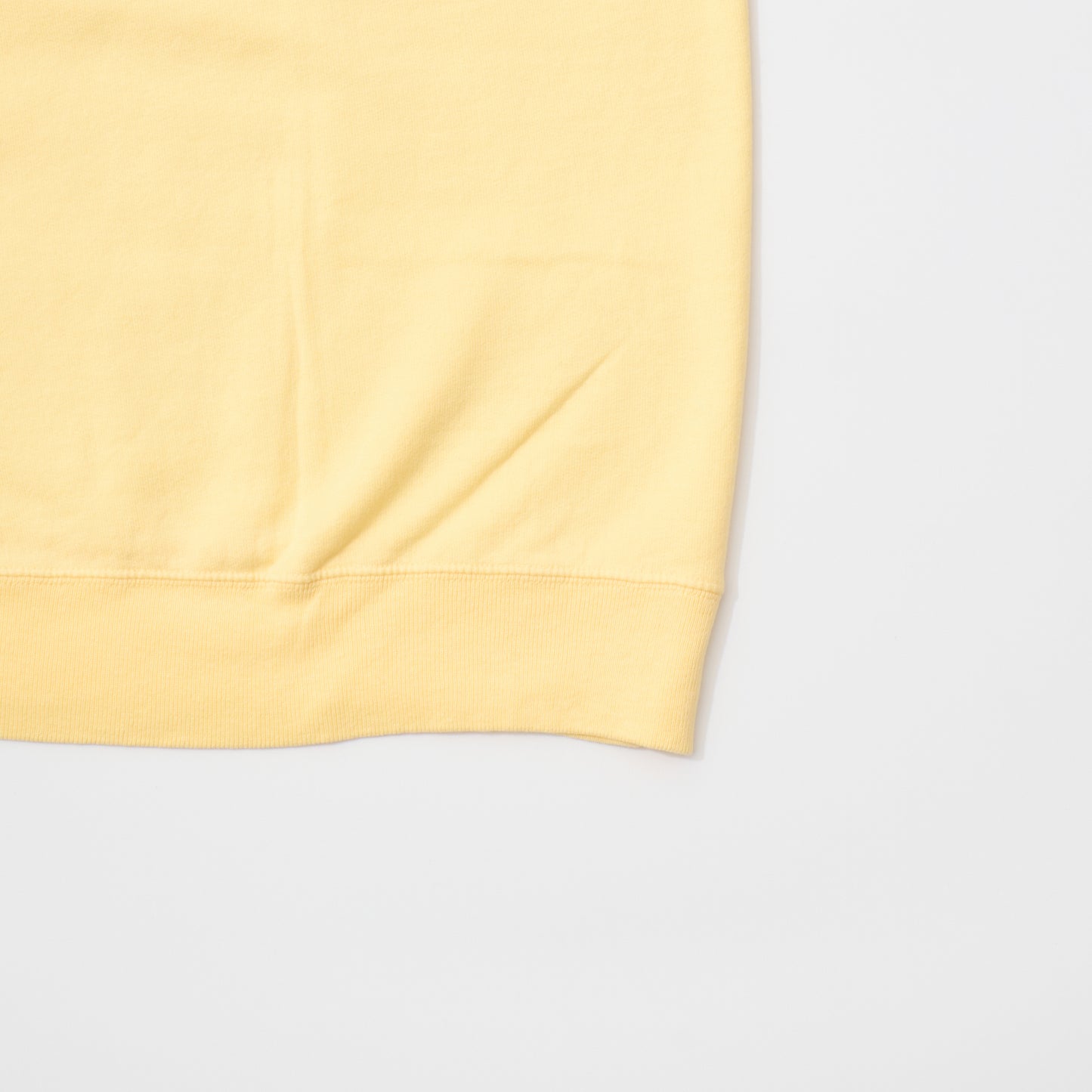 CALIFOLKS MADE IN CALIFORNIA COMFORT WASH CREW NECK SWEAT SHIRT - YELLOW