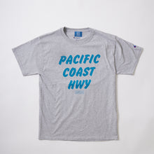 画像をギャラリービューアに読み込む, CALIFOLKS S/S WORD PRINT US CHAMPION 6oz CREW T-SHIRT - PACIFIC COAST HWY
