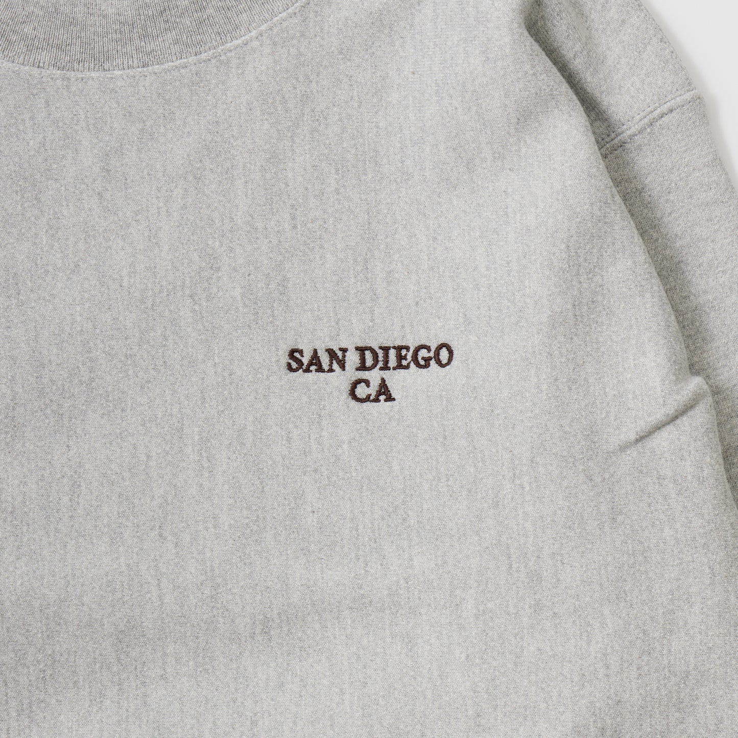 CALIFOLKS US CHAMPION REVERSE WEAVE CREW NECK SWEAT - OXFORD GREY SAN DIEGO EMB