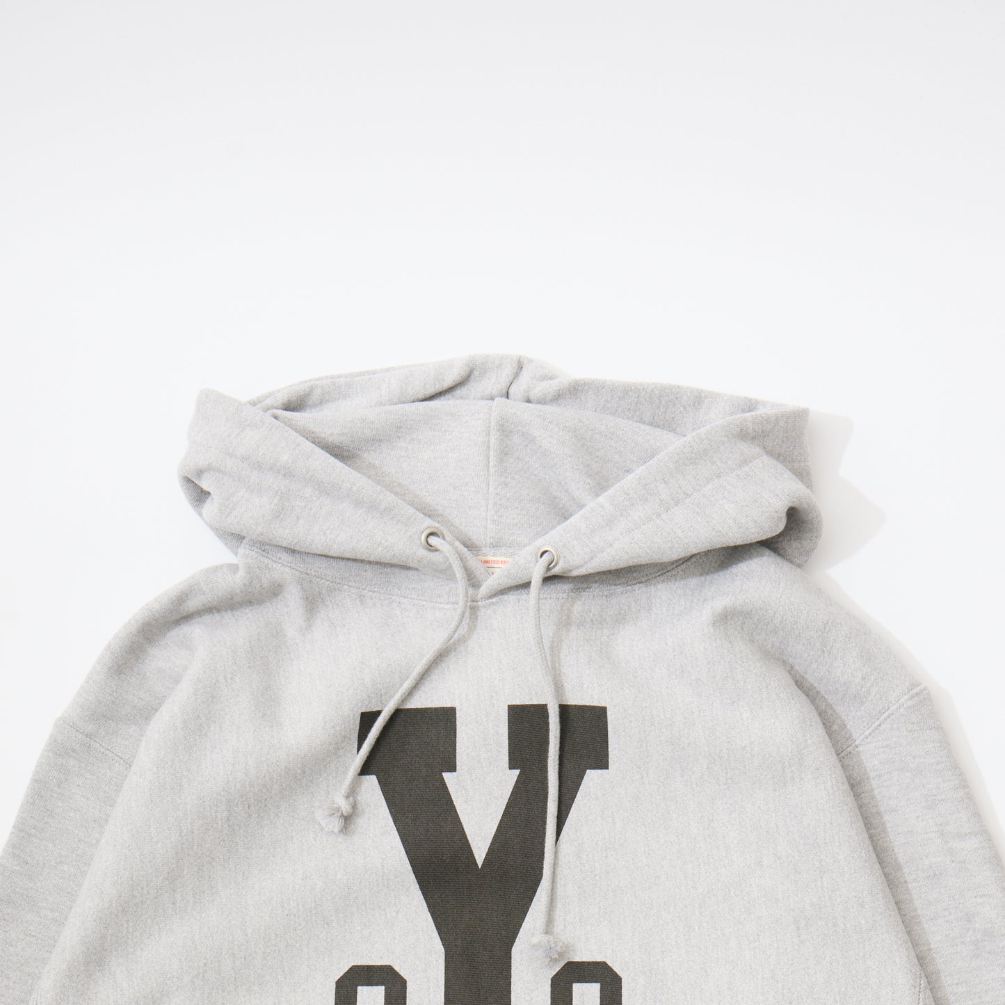 CALIFOLKS CHAMPION REVERSE WEAVE HOODED PULLOVER SWEAT - 8Y8